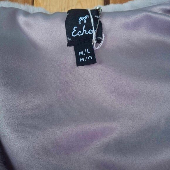 Echo Furry Soft Vest - Picture 3 of 5